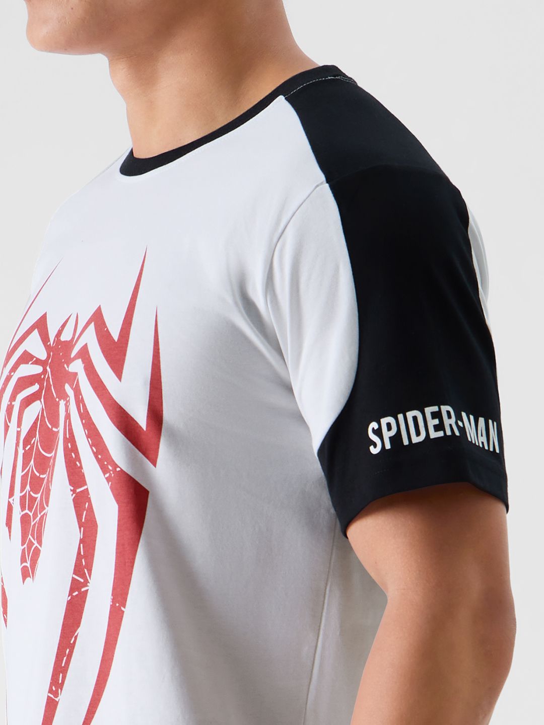 Spider-Man: The Web T-Shirts online