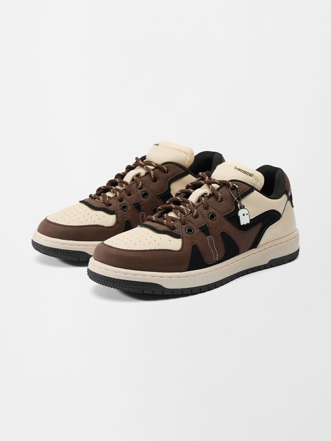 sneakers mocha