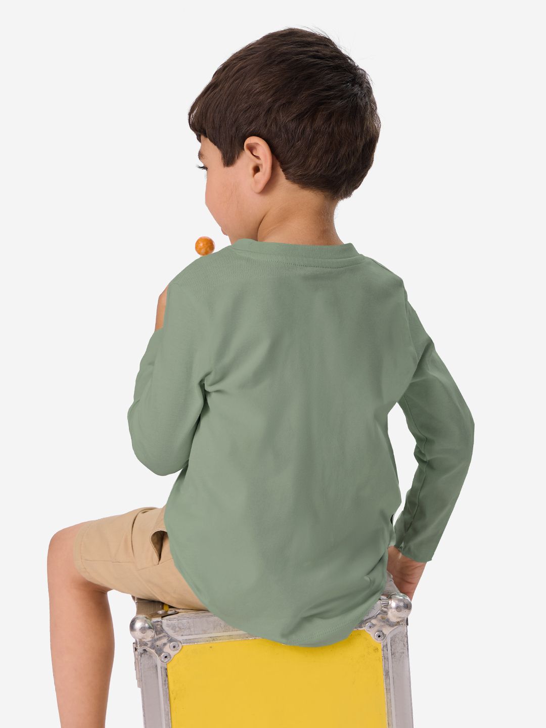 Looney Tunes: What's Up Doc Boys Cotton Full Sleeve T-Shirts (2-8 Yrs) price