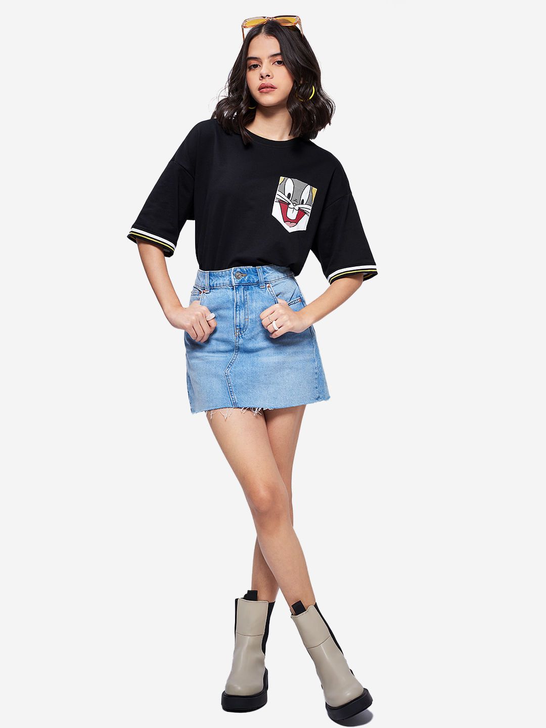 Looney Tunes: Bugs Bunny Boyfriend T-Shirts price