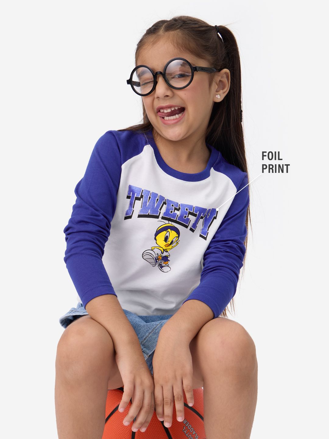 Looney Tunes: Tweety Girls Cotton Full Sleeve T-Shirts (2-8 Yrs) online