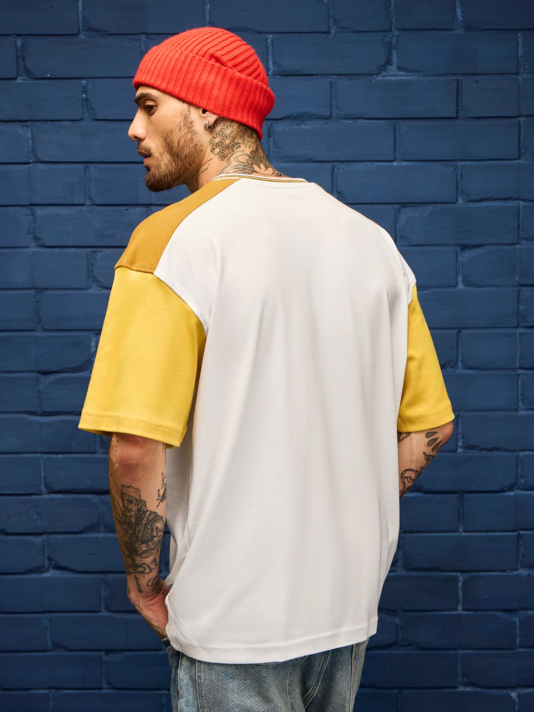 Buy Garfield: University Oversized T-Shirts