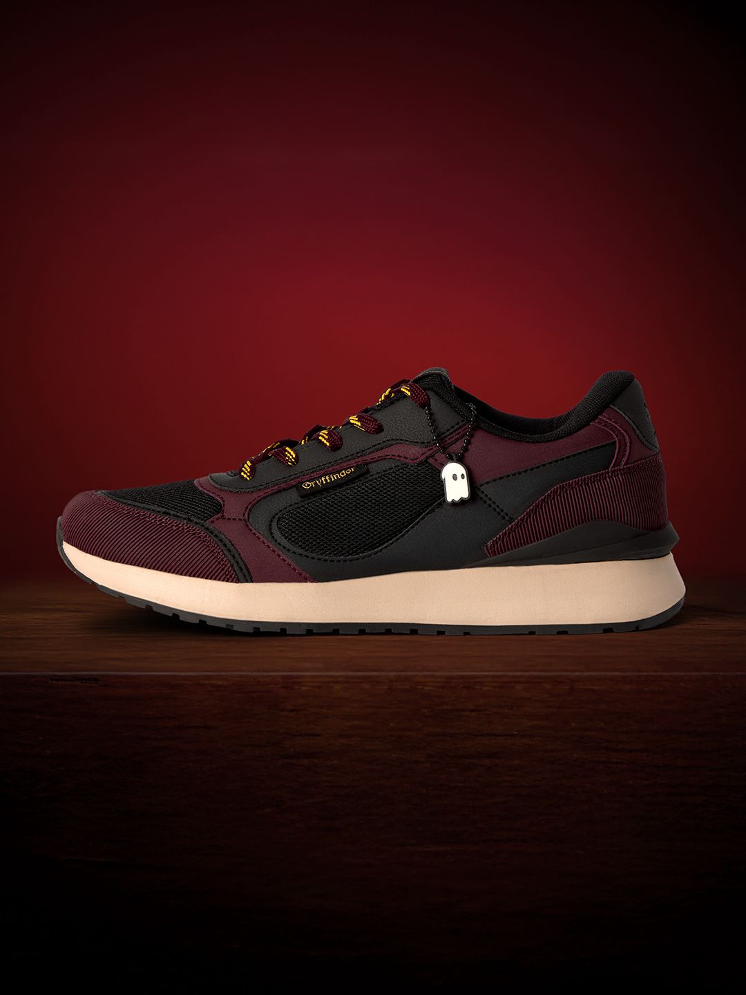 Harry Potter: Gryffindor Men Low Top Sneakers price