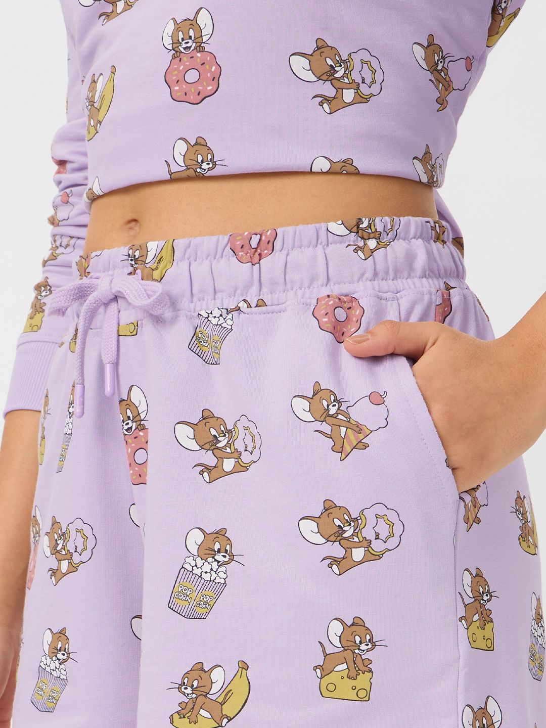 Tom And Jerry: Jerry Wants A Snack Women Lounge Shorts online