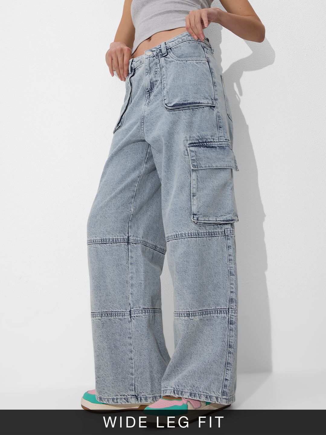 GRAY WIDE-LEG JEANS WITH BLACK BELT FOR WOMEN main image 0
