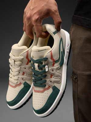 Urban Blaze: Hawkins Men Low Top Sneakers Online