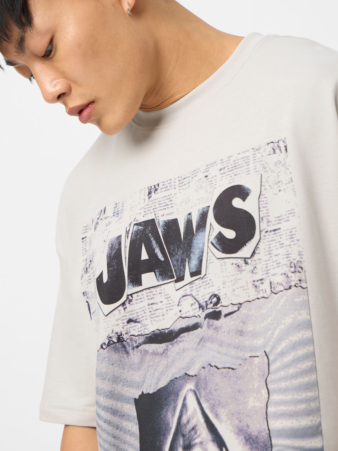 Jaws: Monochrome Oversized T-Shirts online