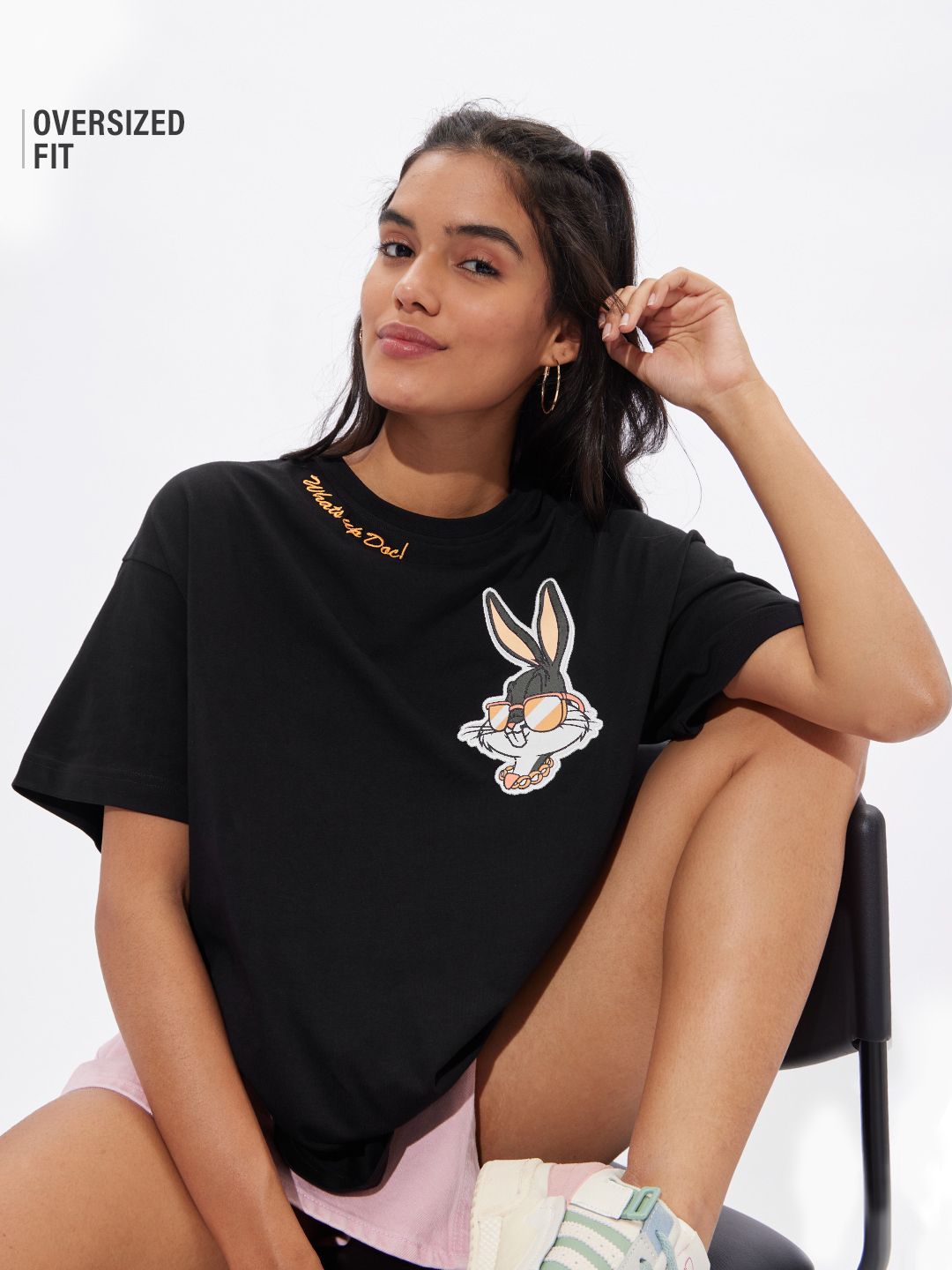 Bugs Bunny: What's Up Doc Women Oversized T-Shirts