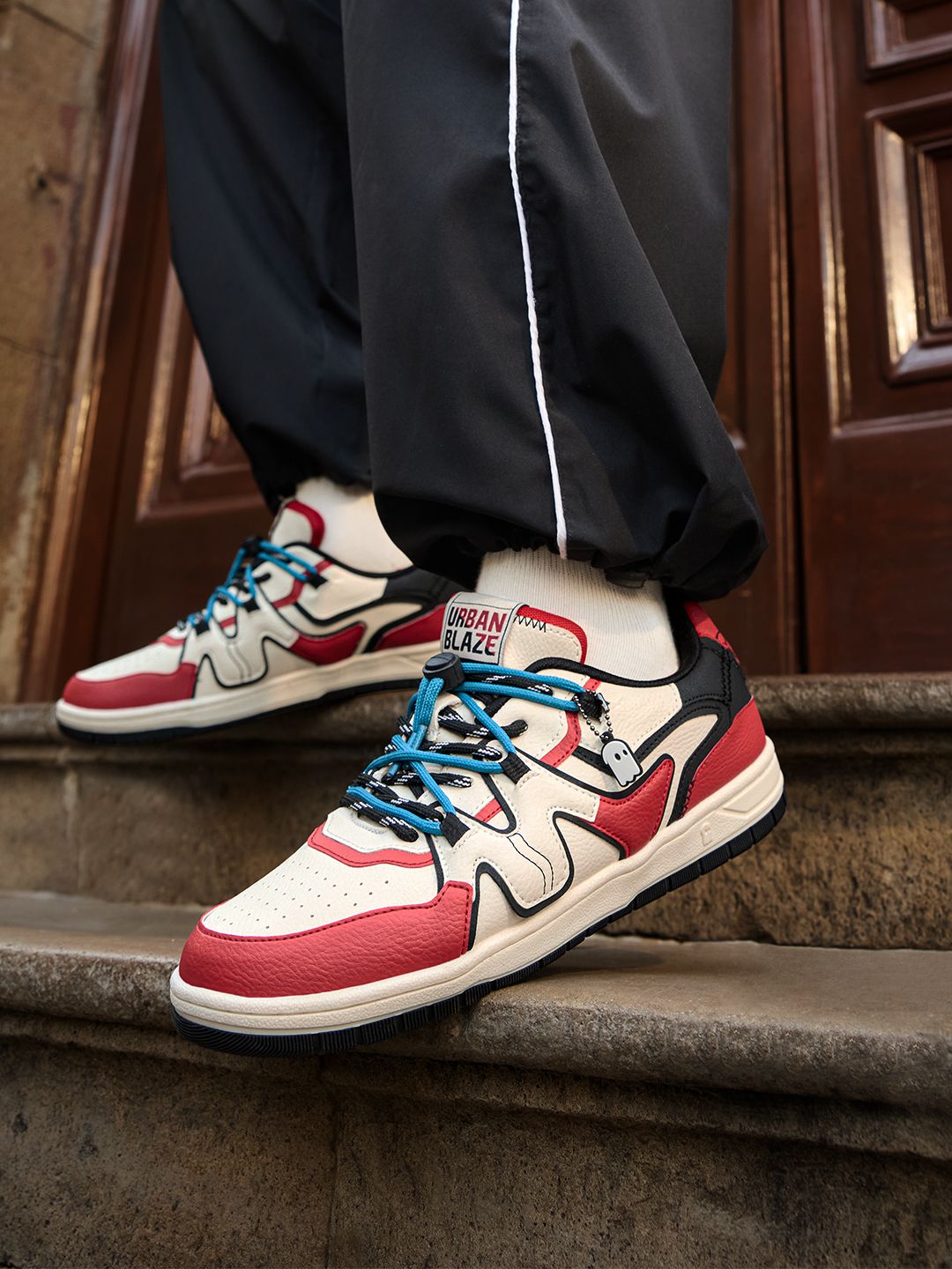 Urban Blaze: Inferno Men Low Top Sneakers online