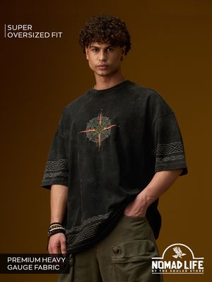 Nomad: Compass Super Oversized T-Shirts Online