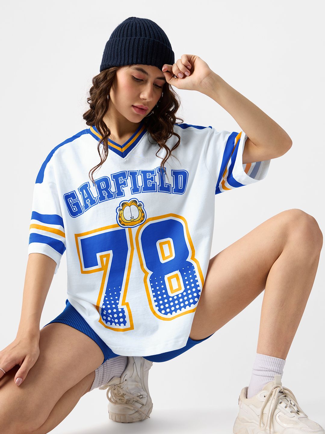 Garfield: 78 Women Oversized T-Shirts online