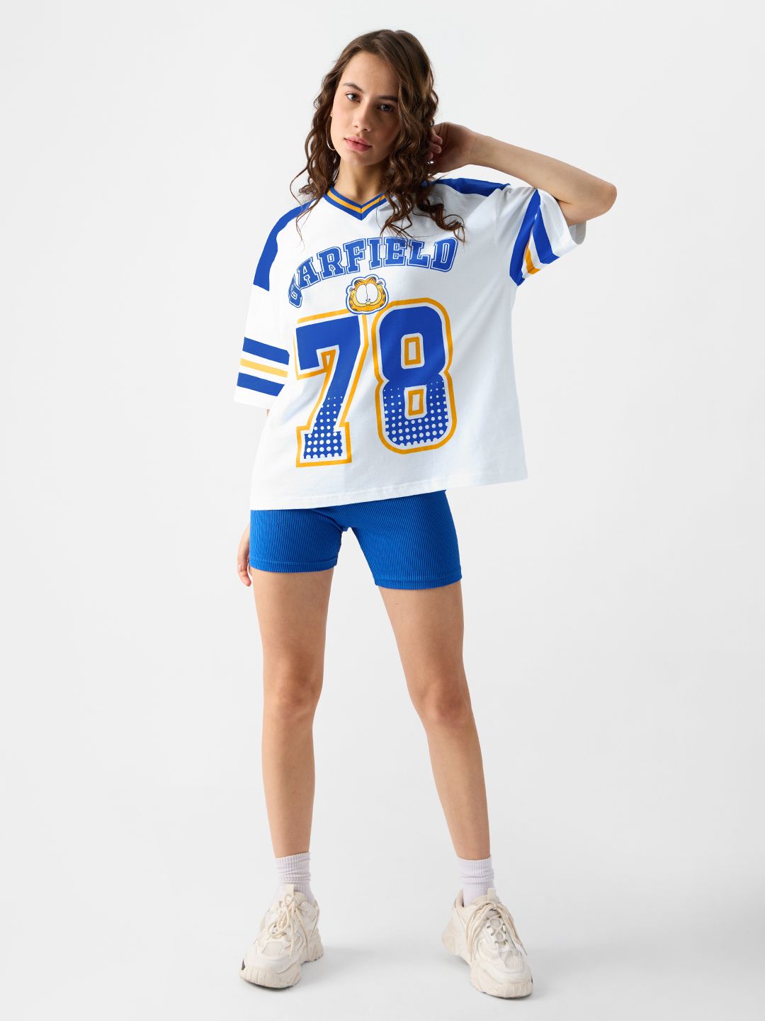 Garfield: 78 Women Oversized T-Shirts price