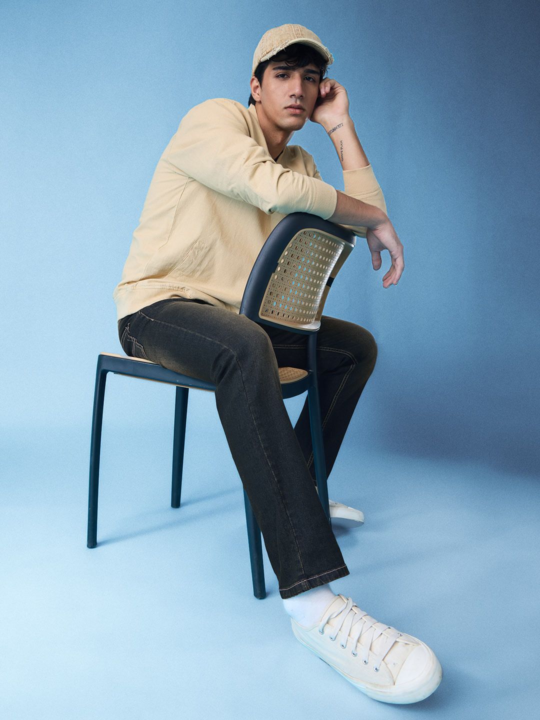 Buy Classic Fit Jeans: Slate Blue Men Jeans