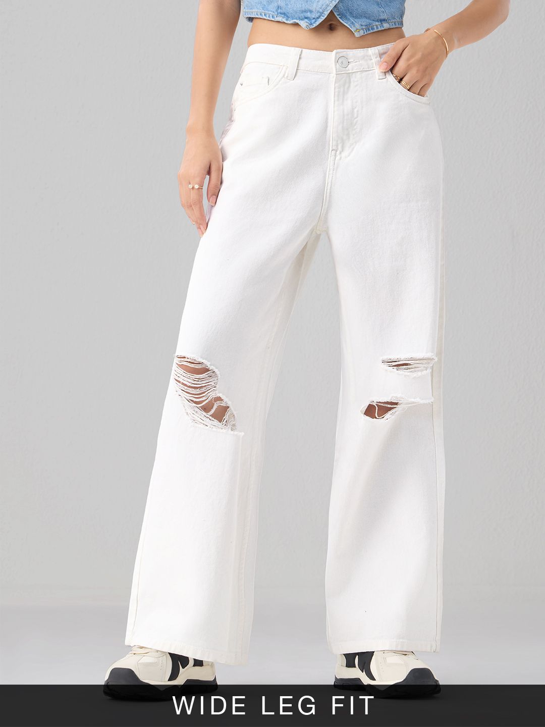 Distressed Denim: Blanco