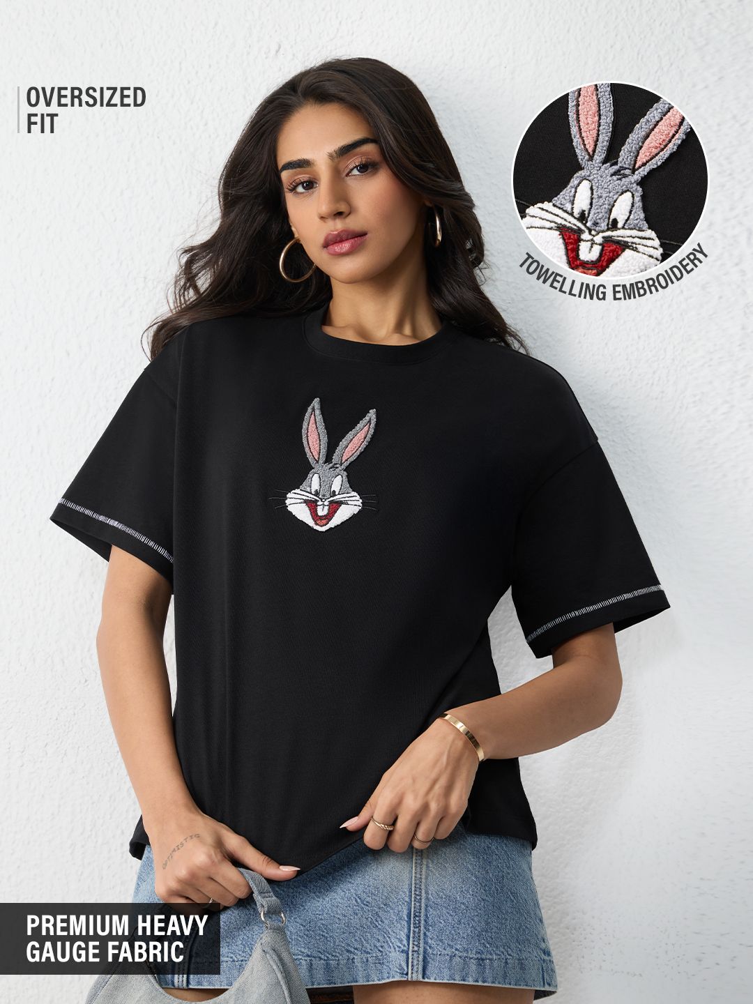 Looney Tunes: Bugs Magic Women Oversized T-Shirts Online